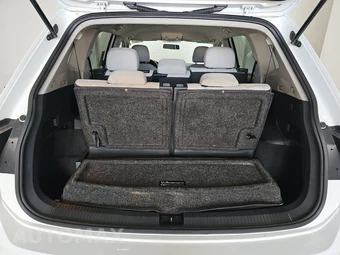 2018 Volkswagen Tiguan S - miniatura 17