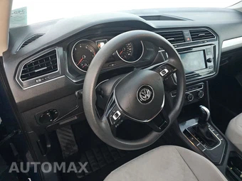 2018 Volkswagen Tiguan S – miniatura 10
