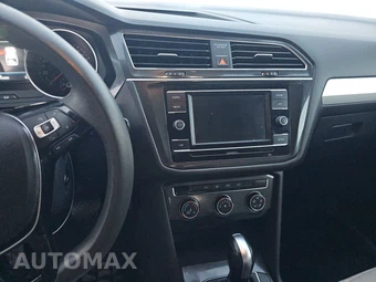 2018 Volkswagen Tiguan S – miniatura 11