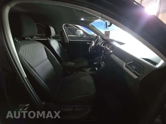 2018 Volkswagen Tiguan S – miniatura 19
