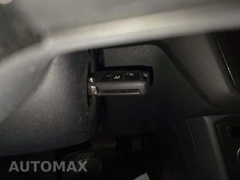 2018 Volkswagen Tiguan S – miniatura 8
