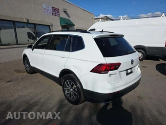 2018 Volkswagen Tiguan SE – miniatura 2