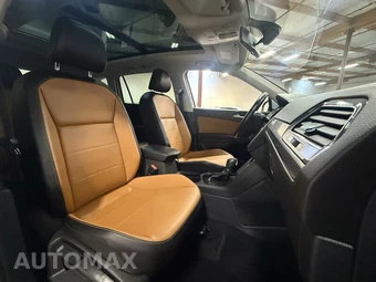2018 Volkswagen Tiguan SE - miniatura 13