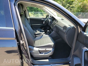 2018 Volkswagen Tiguan SE – miniatura 8