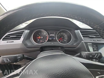 2018 Volkswagen Tiguan SE – miniatura 17