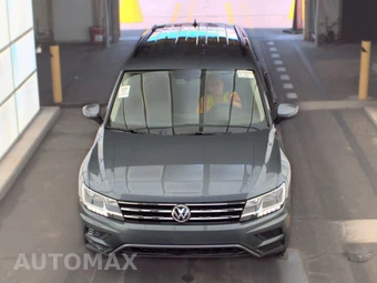 2018 Volkswagen Tiguan SE – miniatura 2
