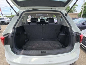 2018 Volkswagen Tiguan SE – miniatura 15