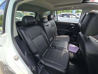2018 Volkswagen Tiguan SE – miniatura 17