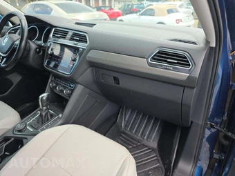 2018 Volkswagen Tiguan SE - miniatura 17