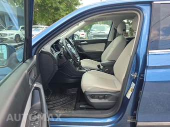 2018 Volkswagen Tiguan SE - miniatura 3