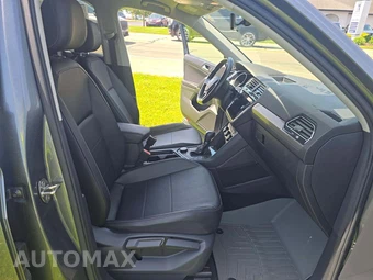 2018 Volkswagen Tiguan SE - miniatura 15