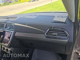 2018 Volkswagen Tiguan SE - miniatura 16