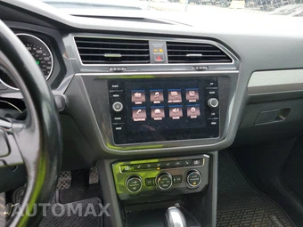 2018 Volkswagen Tiguan SE – miniatura 11