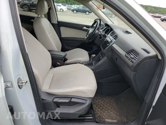 2018 Volkswagen Tiguan SE – miniatura 8