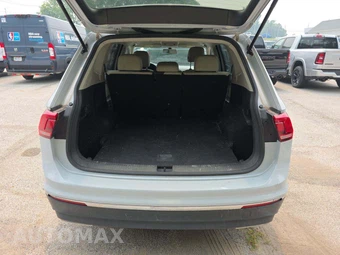 2018 Volkswagen Tiguan SE – miniatura 14