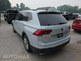 2018 Volkswagen Tiguan SE – miniatura 2