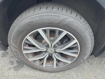 2018 Volkswagen Tiguan SE – miniatura 10