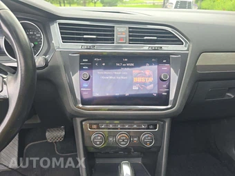 2018 Volkswagen Tiguan SE - miniatura 10