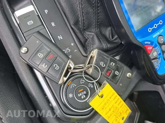2018 Volkswagen Tiguan SE - miniatura 8