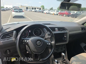 2018 Volkswagen Tiguan SE - miniatura 11
