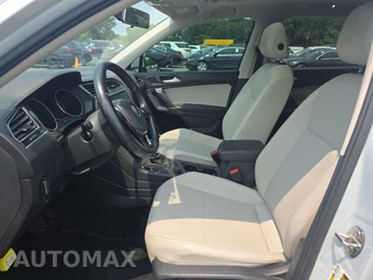 2018 Volkswagen Tiguan SE - miniatura 7