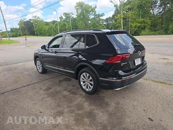 2018 Volkswagen Tiguan SE – miniatura 2