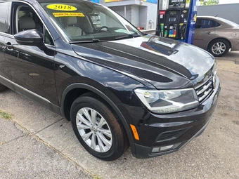 2018 Volkswagen Tiguan SE – miniatura 28