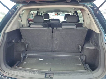 2018 Volkswagen Tiguan SE - miniatura 17