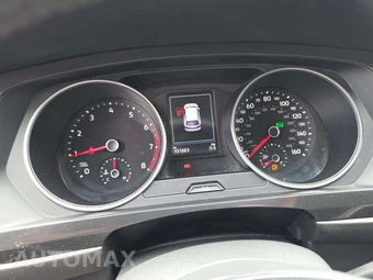2018 Volkswagen Tiguan SE – miniatura 9