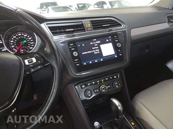 2018 Volkswagen Tiguan SE – miniatura 10
