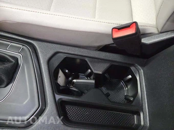 2018 Volkswagen Tiguan SE – miniatura 8