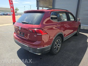 2018 Volkswagen Tiguan SE - miniatura 3