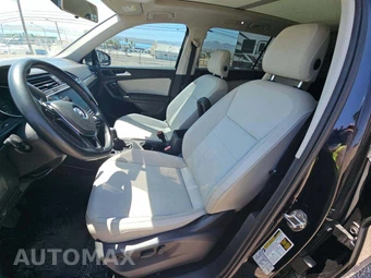 2018 Volkswagen Tiguan SE - miniatura 3