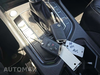 2018 Volkswagen Tiguan SE – miniatura 8