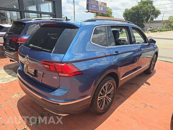2018 Volkswagen Tiguan SE – miniatura 3