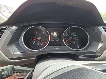 2018 Volkswagen Tiguan SE – miniatura 9