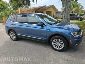 2018 Volkswagen Tiguan SE - miniatura 4