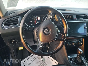 2018 Volkswagen Tiguan SE – miniatura 10