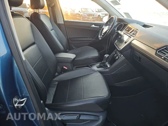 2018 Volkswagen Tiguan SE – miniatura 8