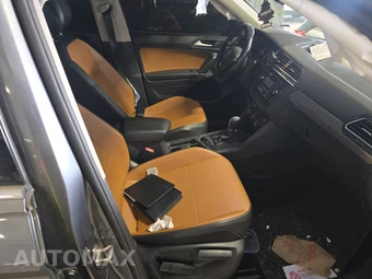 2018 Volkswagen Tiguan SEL - miniatura 8