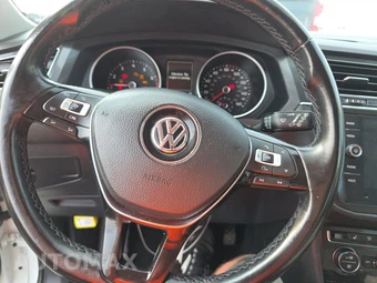 2018 Volkswagen Tiguan SEL – miniatura 10