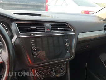 2018 Volkswagen Tiguan SEL – miniatura 11