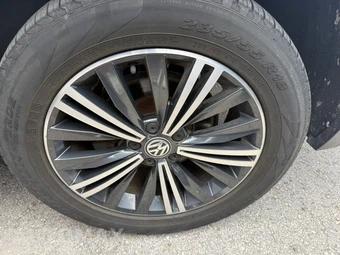 2018 Volkswagen Tiguan SEL - miniatura 10