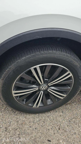 2018 Volkswagen Tiguan SEL – miniatura 26