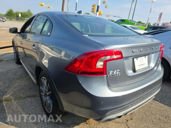 2018 Volvo S60 Cross Country T5 Platinum - miniatura 2