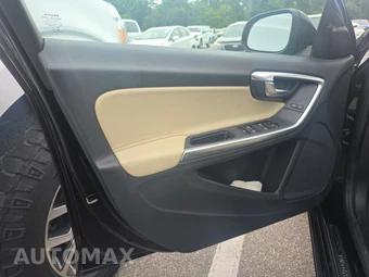 2018 Volvo S60 T5 Dynamic – miniatura 9