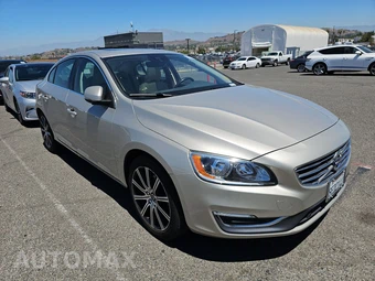 2018 Volvo S60 T5 Inscription - miniatura 3