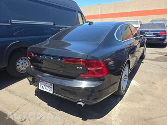 2018 Volvo S90 T5 Momentum - miniatura 4