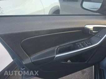 2018 Volvo V60 Cross Country T5 - miniatura 9