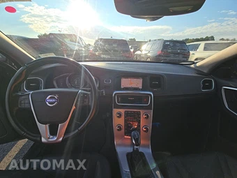 2018 Volvo V60 Cross Country T5 - miniatura 11
